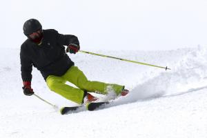 5 Tips To Avoid Knee Injuries While Skiing